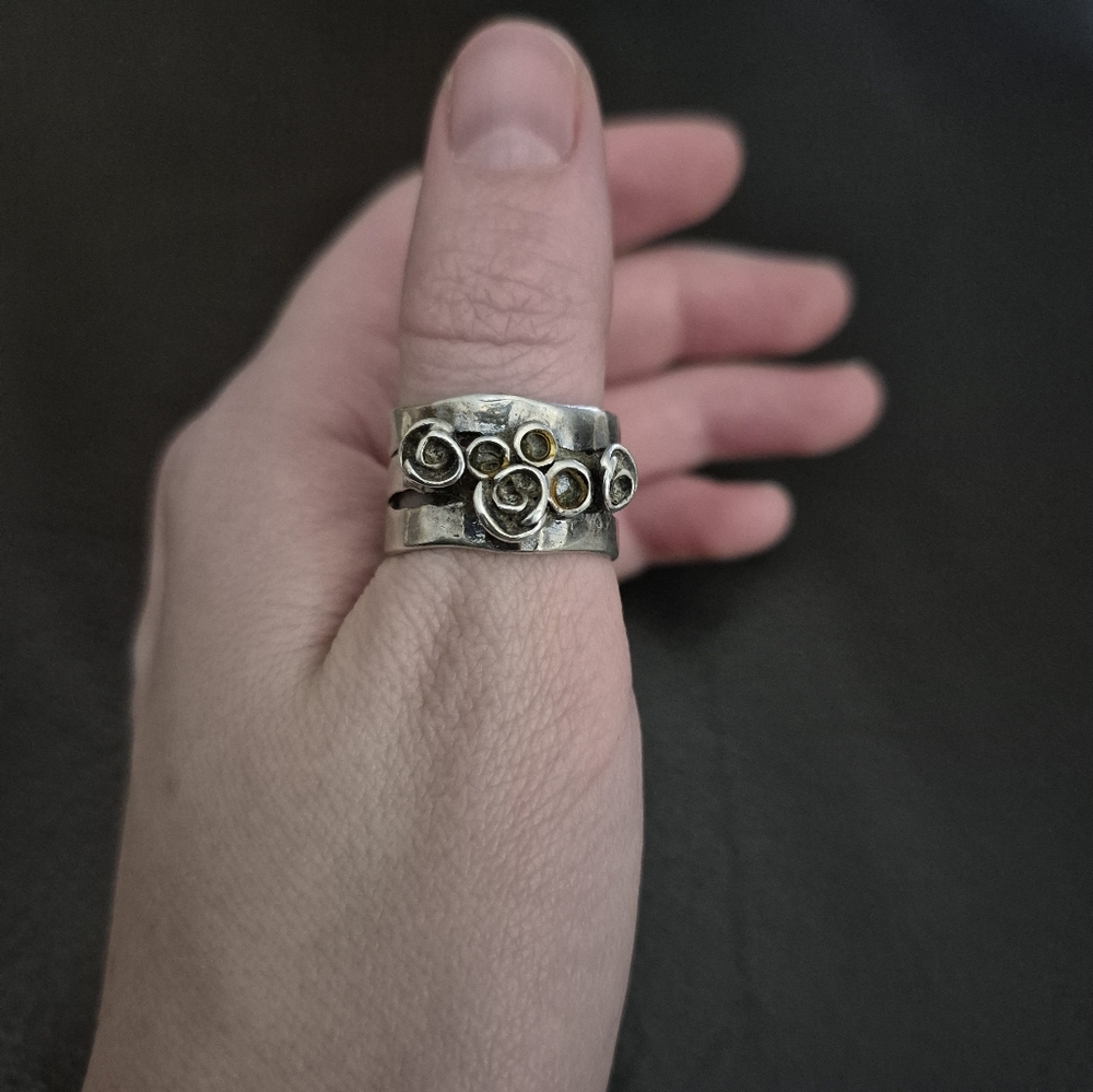 Unique Flower Design Boutique Ring